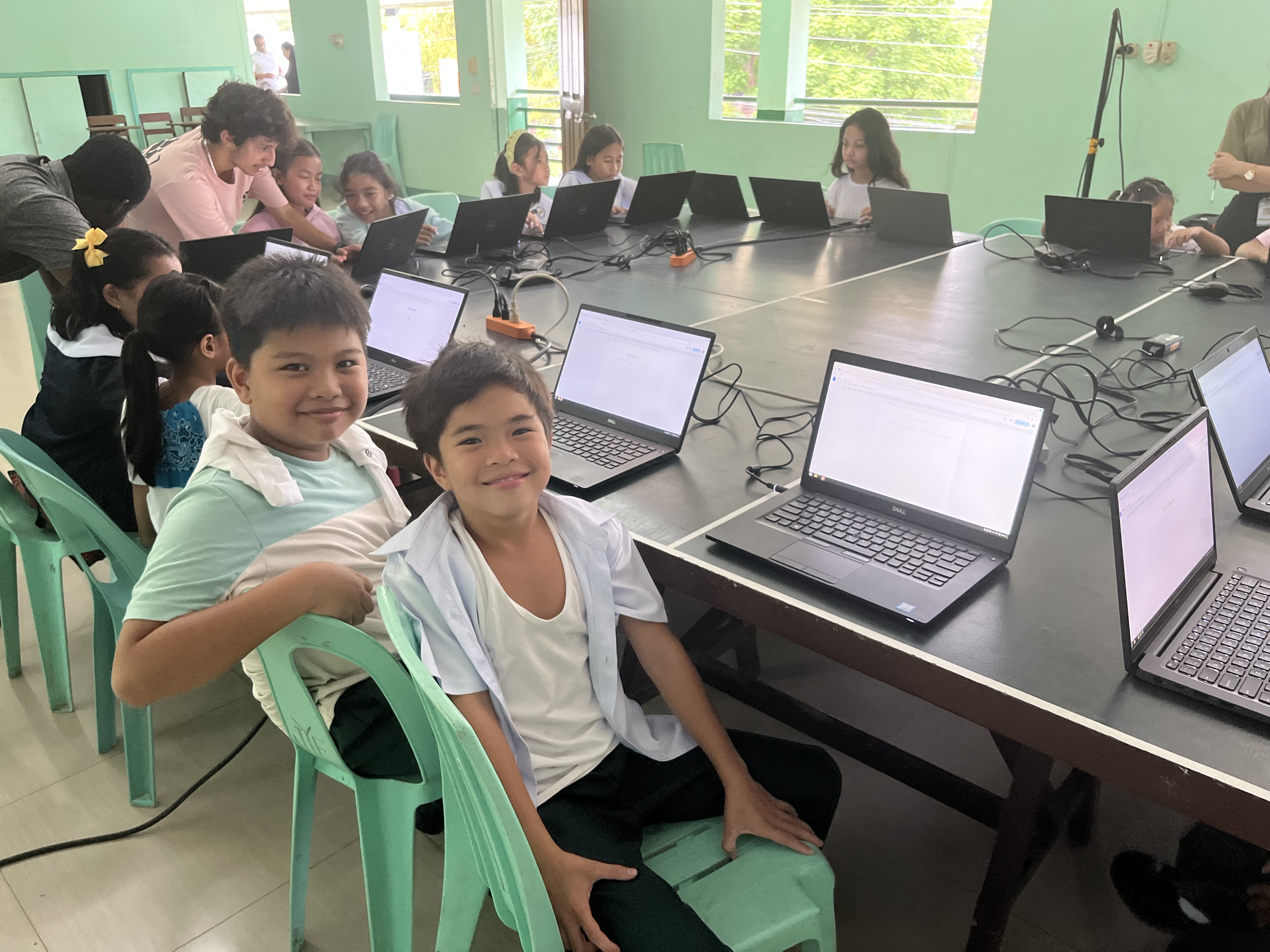 A photo of me volunteering as a digital literacy teacher